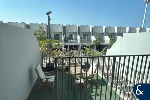 Modern Townhouse | 2 Beds + Maids | Rented